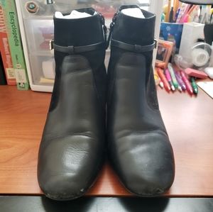 Black Cole Haan ankle boots booties size 9